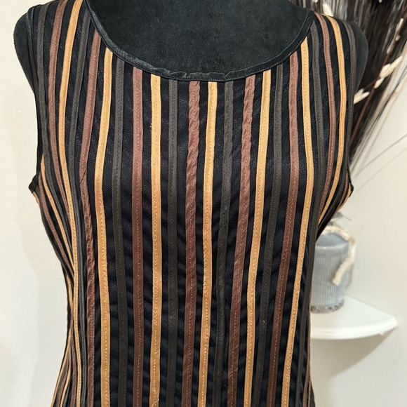 Damee, Inc two piece set. Tank and Jacket. Medium - Picture 3 of 14